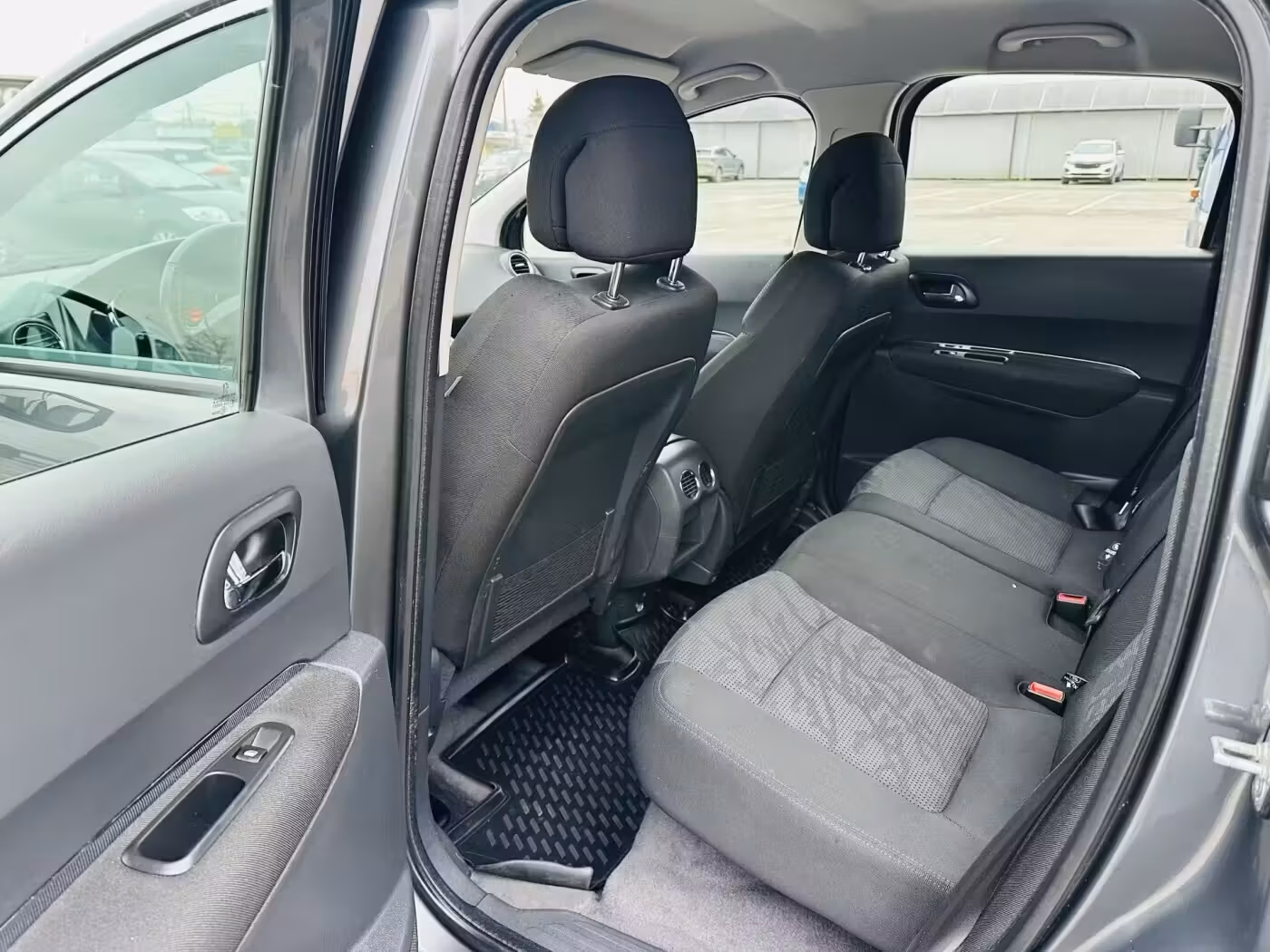 Peugeot 3008 фото 6