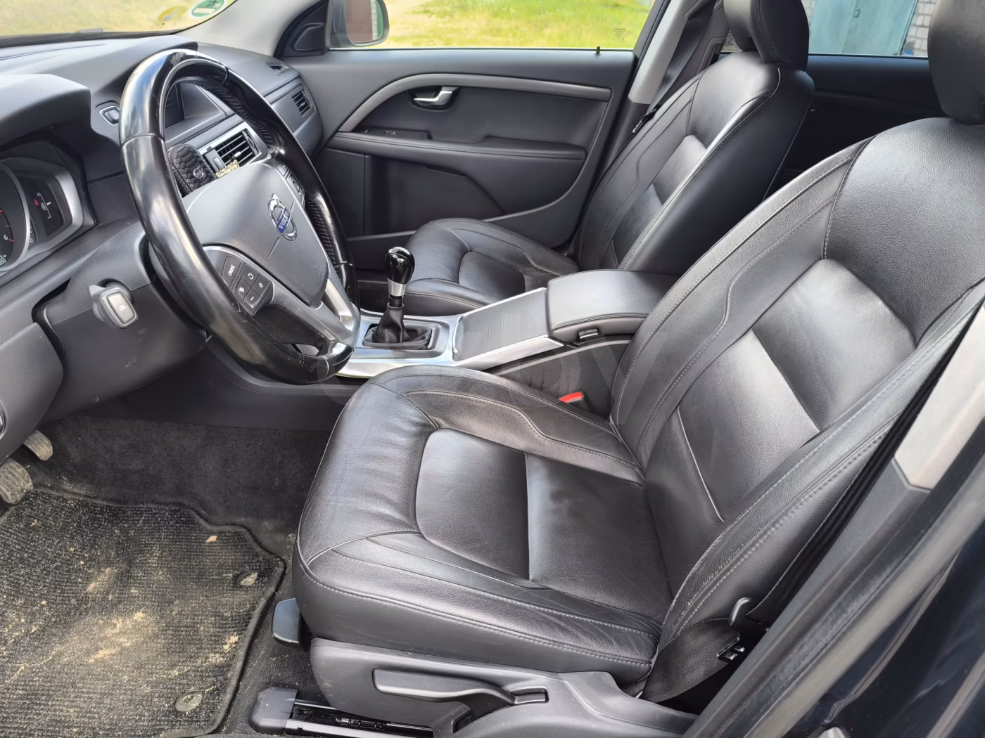 Volvo V70 фото 3