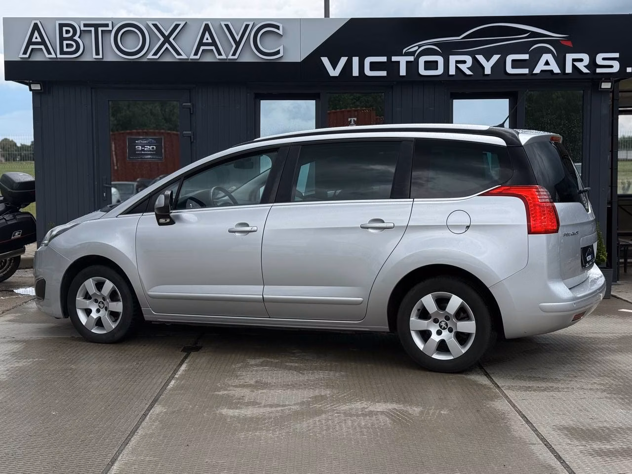 Peugeot 5008 фото 2