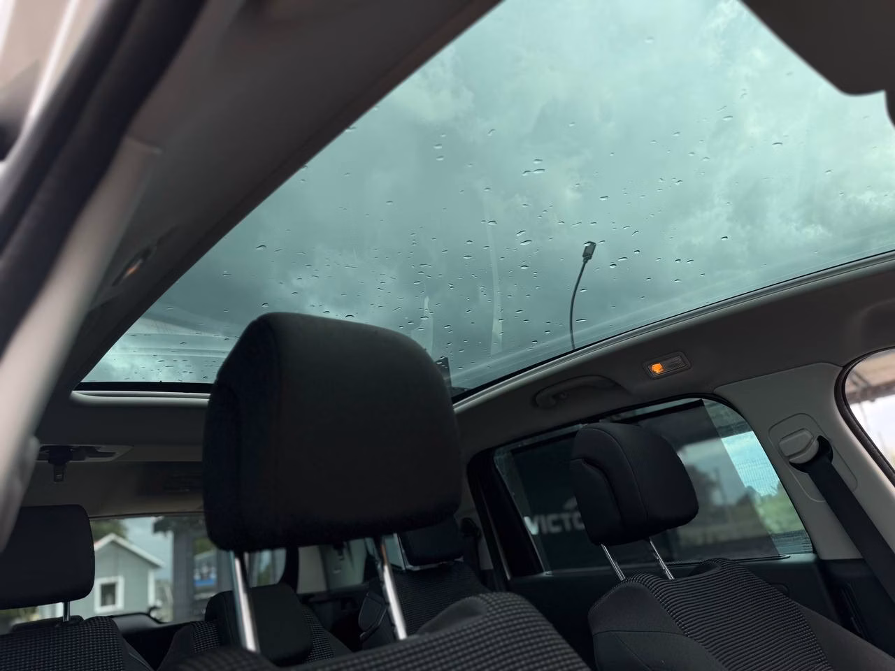 Peugeot 5008 фото 12