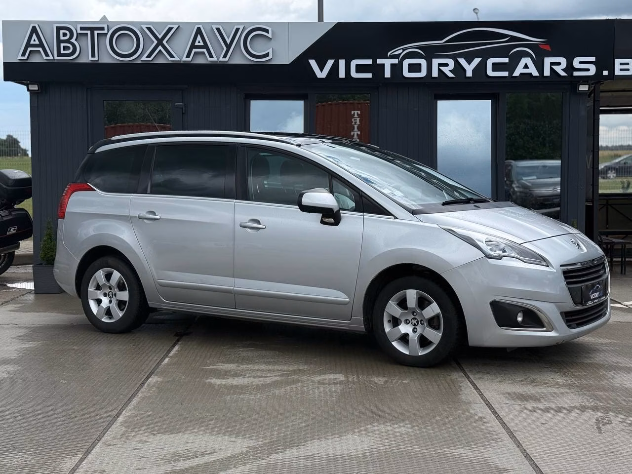 Peugeot 5008 фото 5