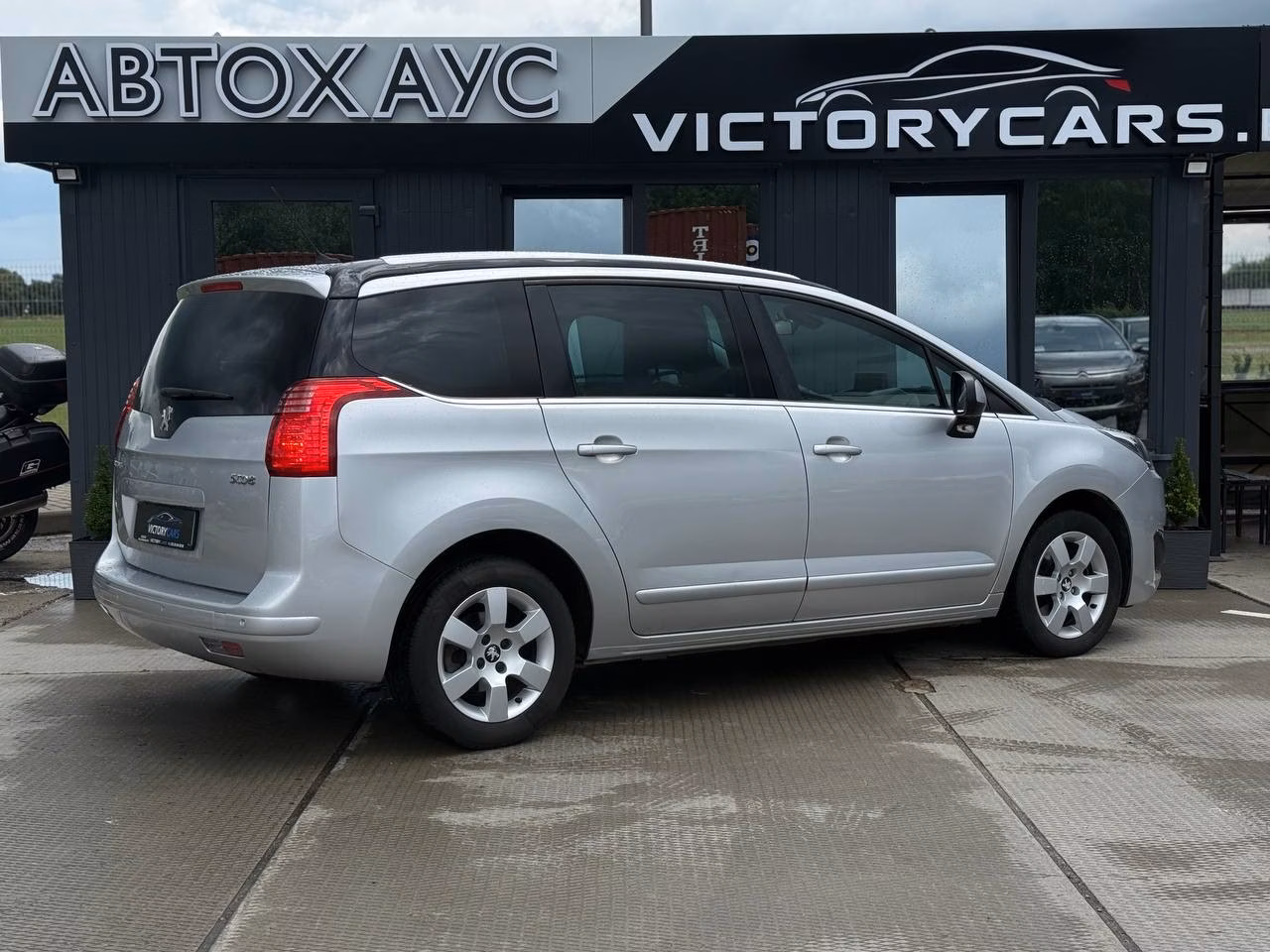 Peugeot 5008 фото 4