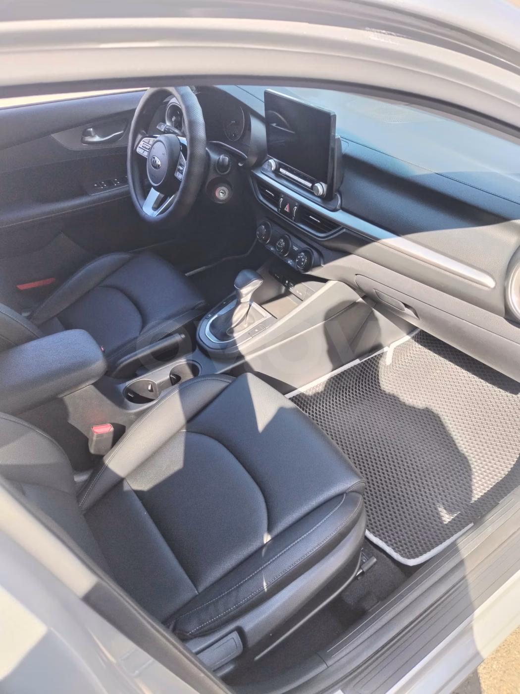 Kia K3 фото 9