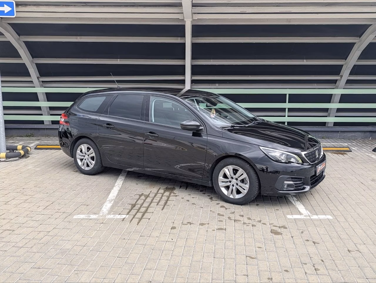 Peugeot 308 фото 3
