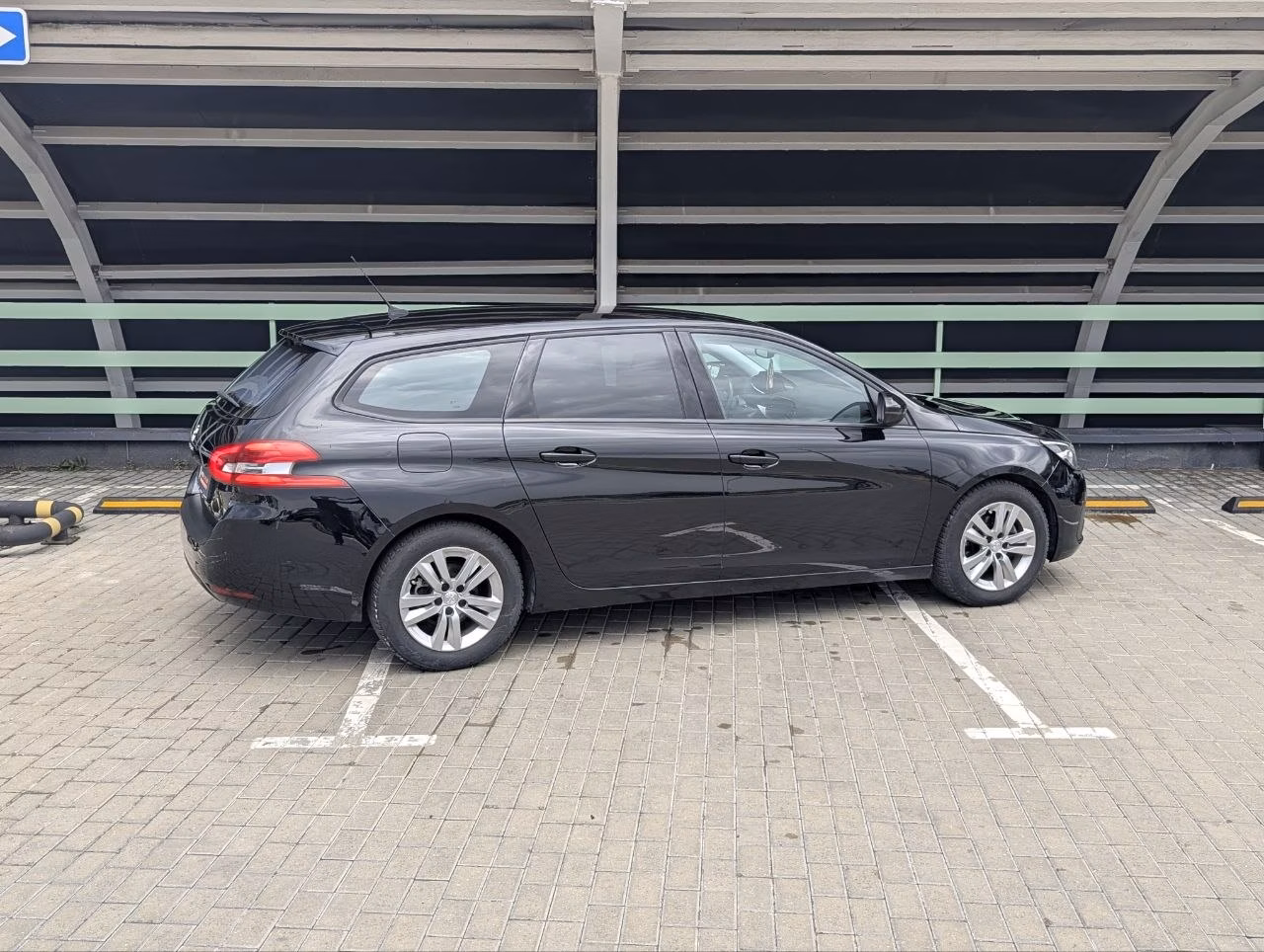Peugeot 308 фото 6