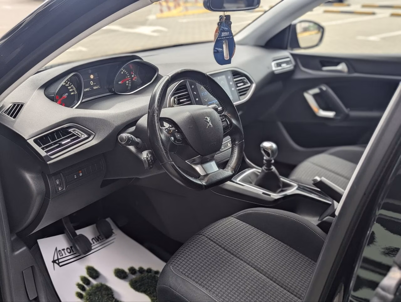 Peugeot 308 фото 7
