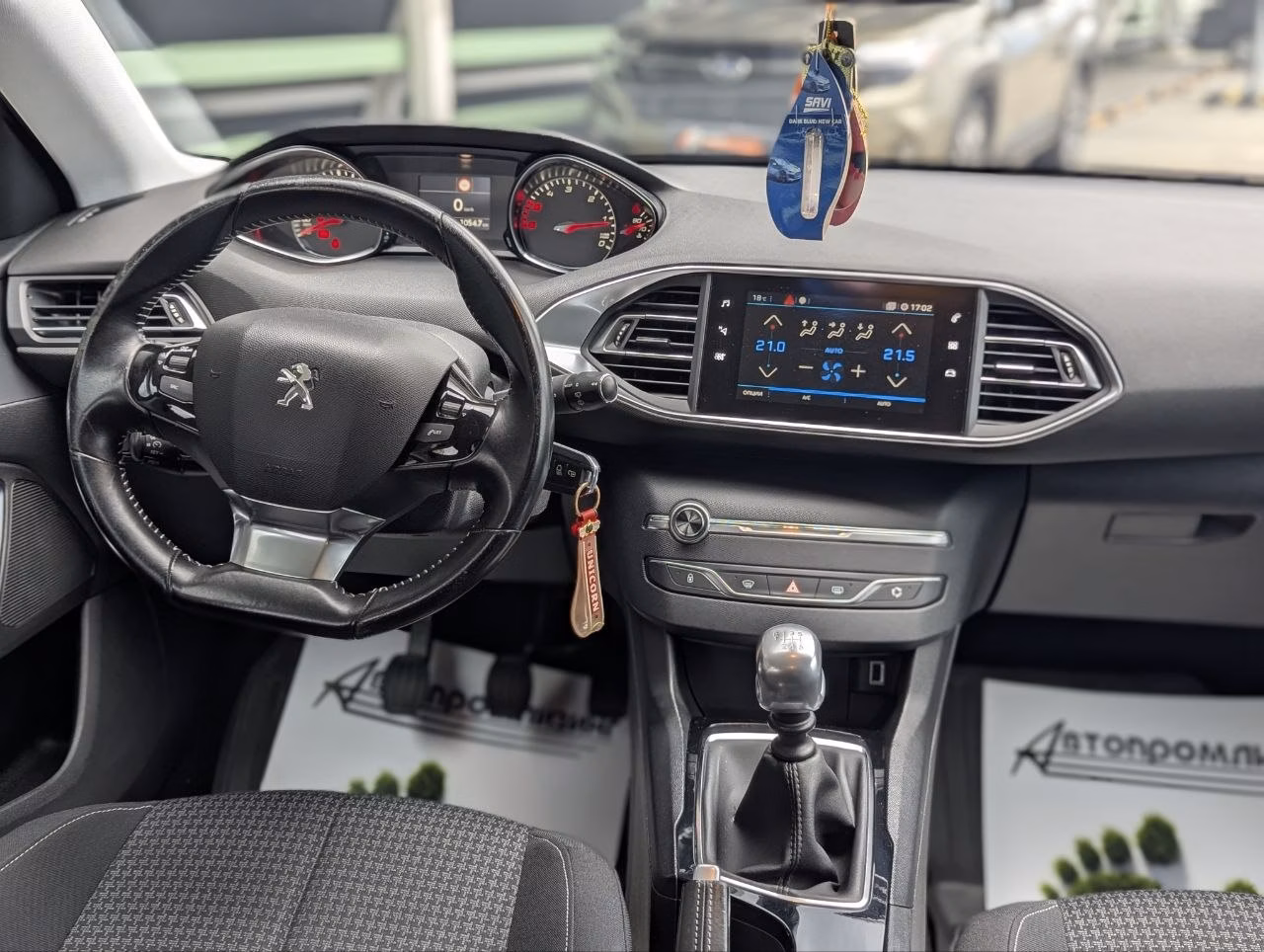 Peugeot 308 фото 8