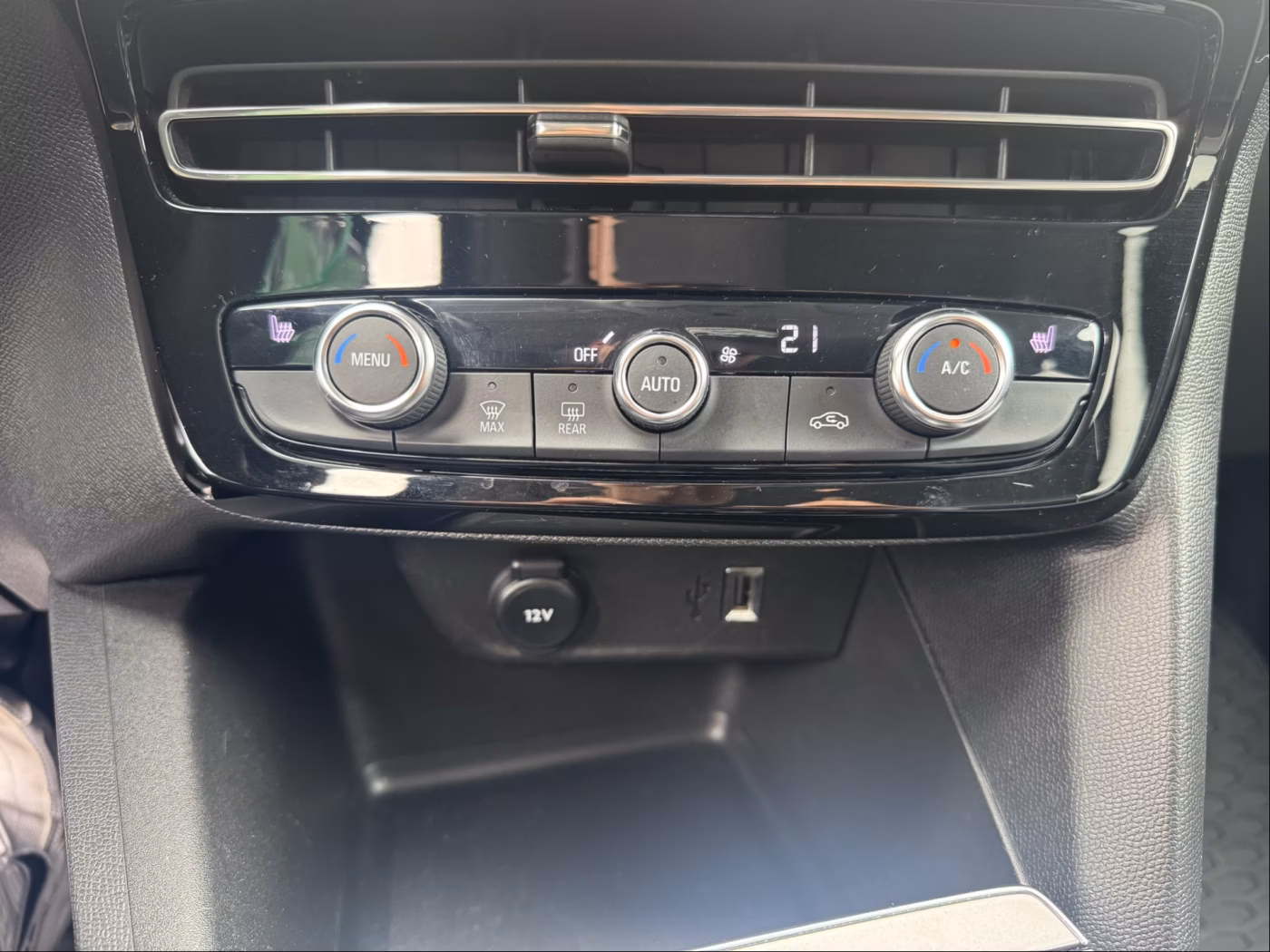 Opel Mokka фото 25