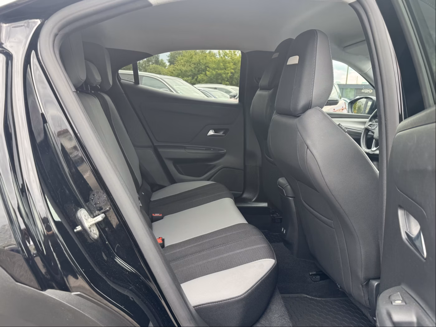 Opel Mokka фото 16