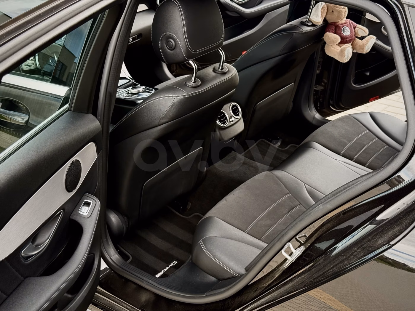 Mercedes-Benz C-Класс фото 22