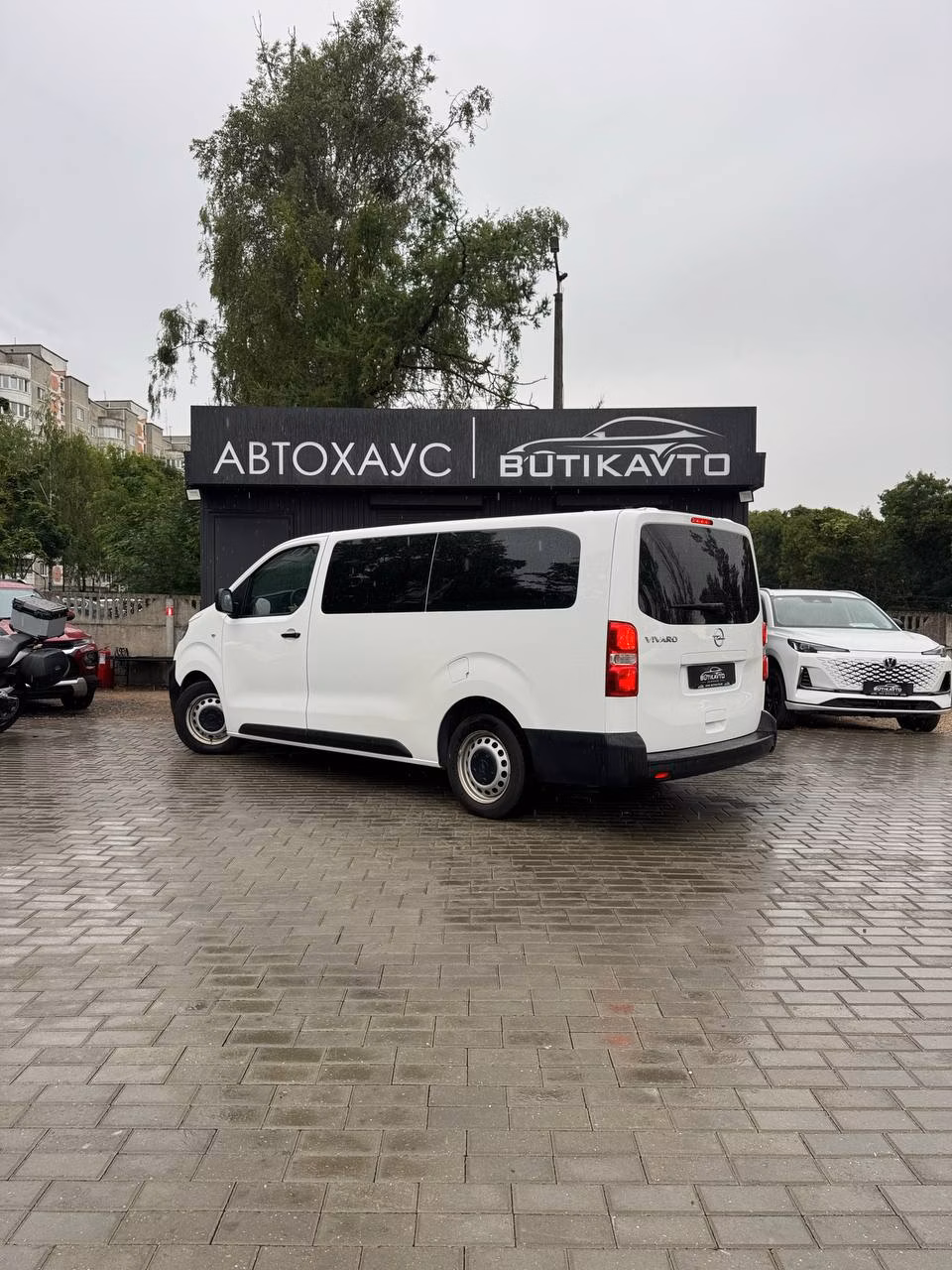 Opel Vivaro фото 5
