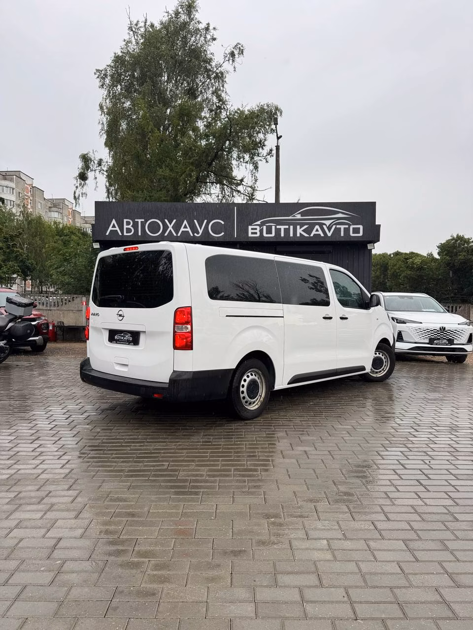 Opel Vivaro фото 7
