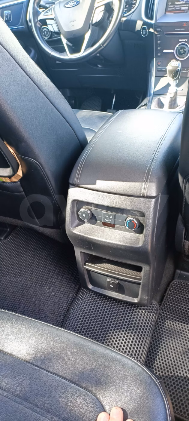 Ford Galaxy фото 19