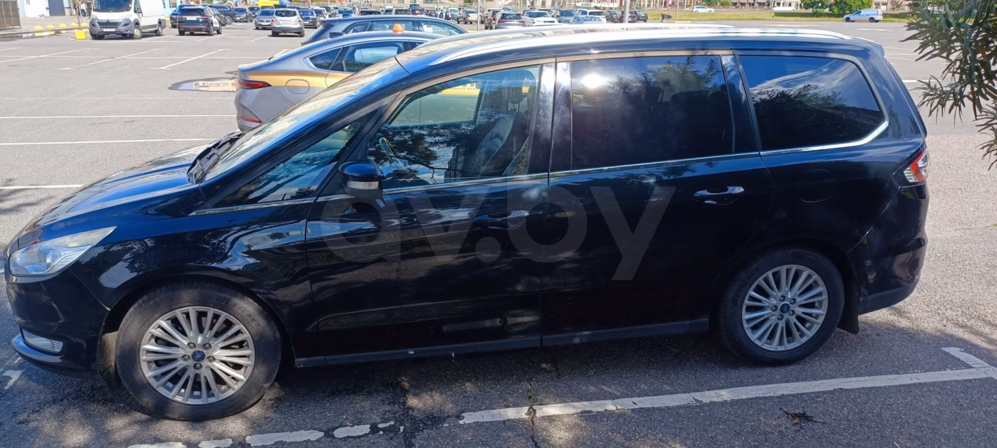 Ford Galaxy фото 9