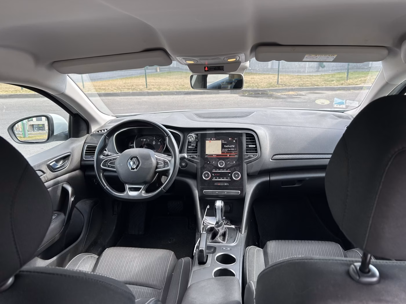 Renault Megane фото 9