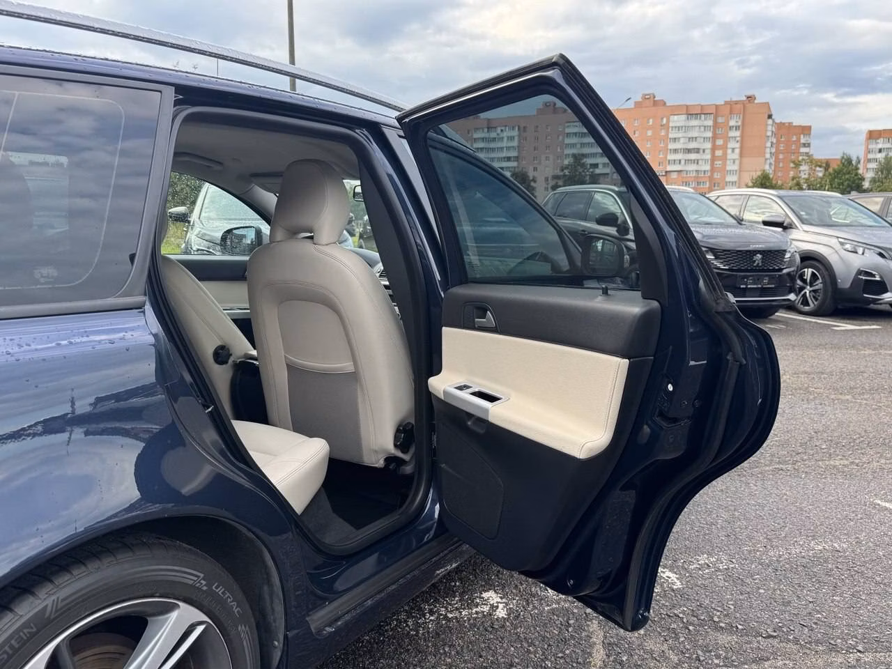 Volvo V50 фото 18