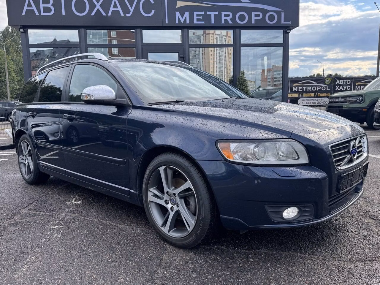 Volvo V50 фото 2