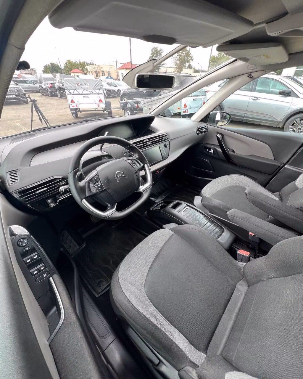 Citroen C4 Grand Spacetourer фото 10