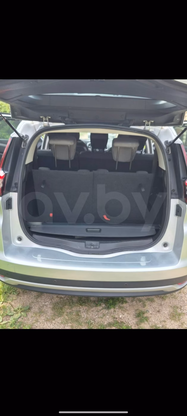 Renault Grand Scenic фото 12