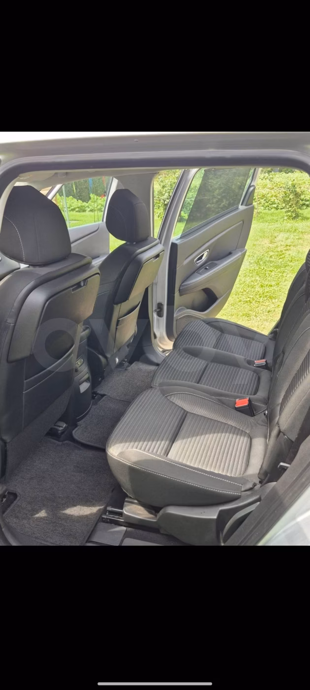 Renault Grand Scenic фото 9