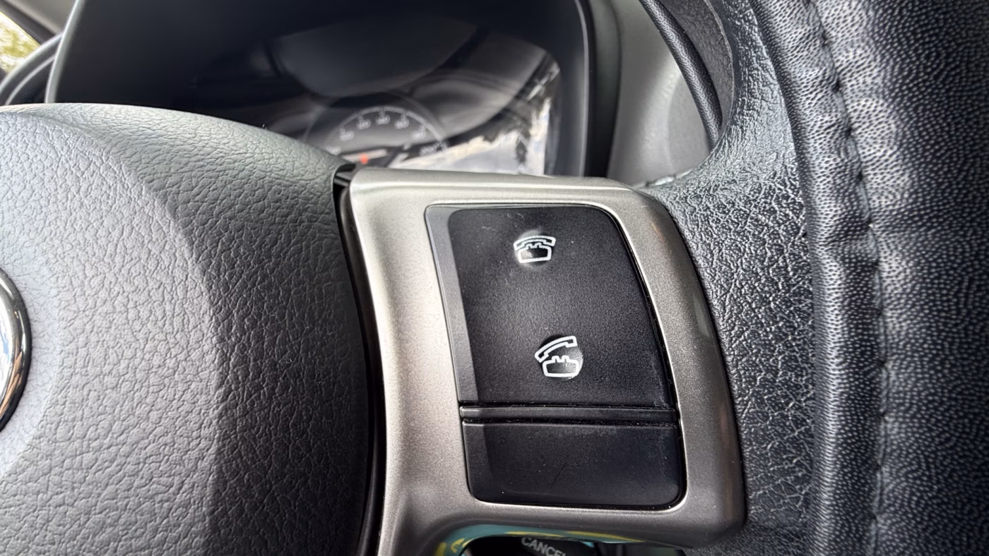 Toyota Yaris фото 15