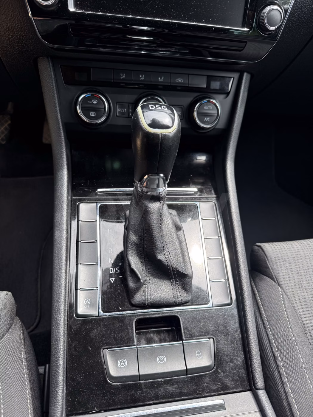 Skoda Superb фото 16
