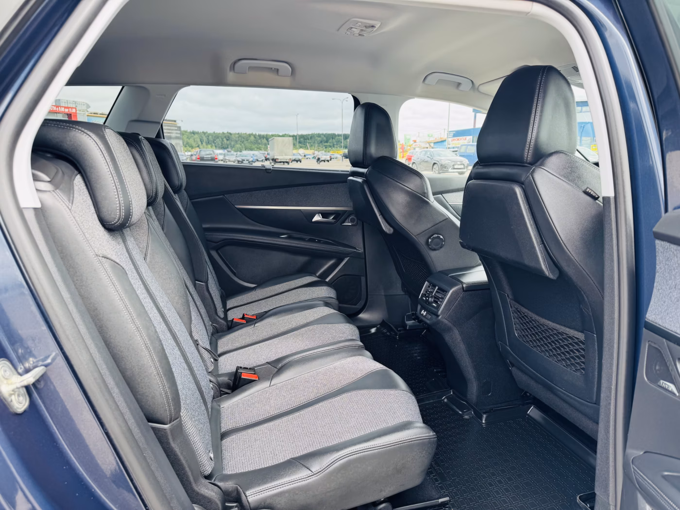 Peugeot 5008 фото 7