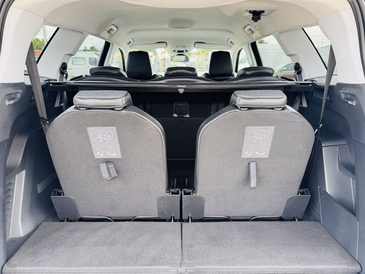 Peugeot 5008 фото 10