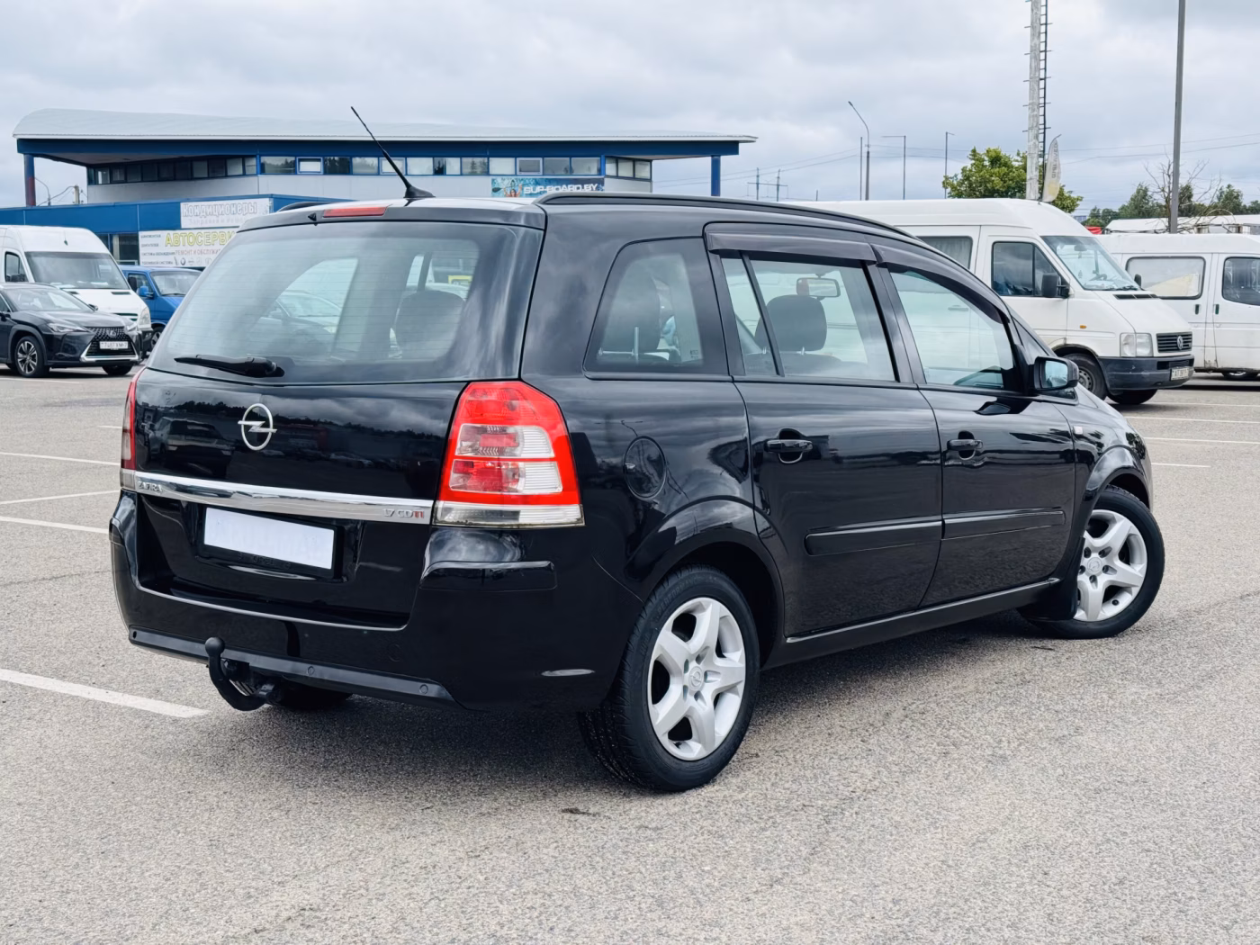 Opel Zafira фото 2