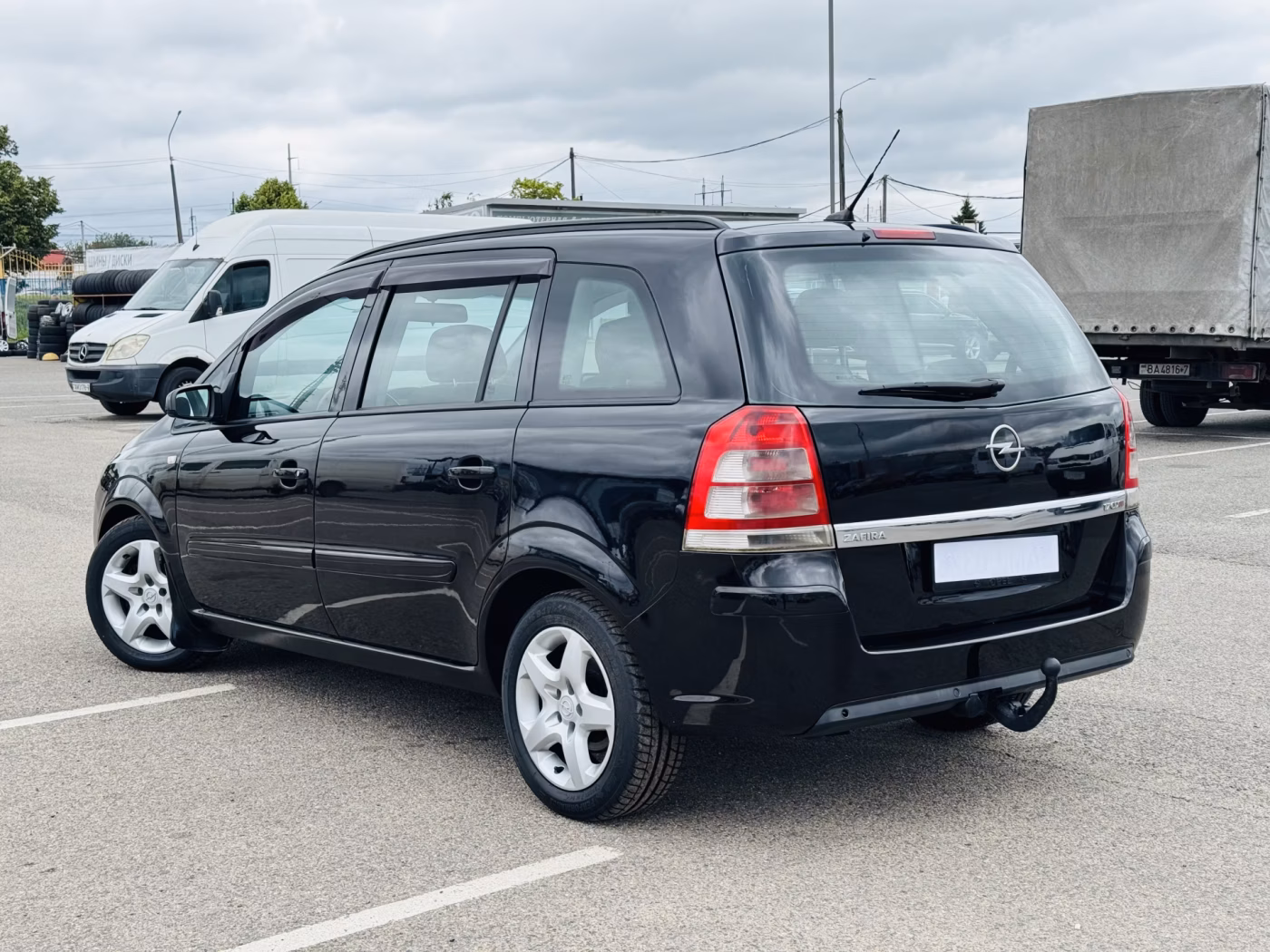Opel Zafira фото 4