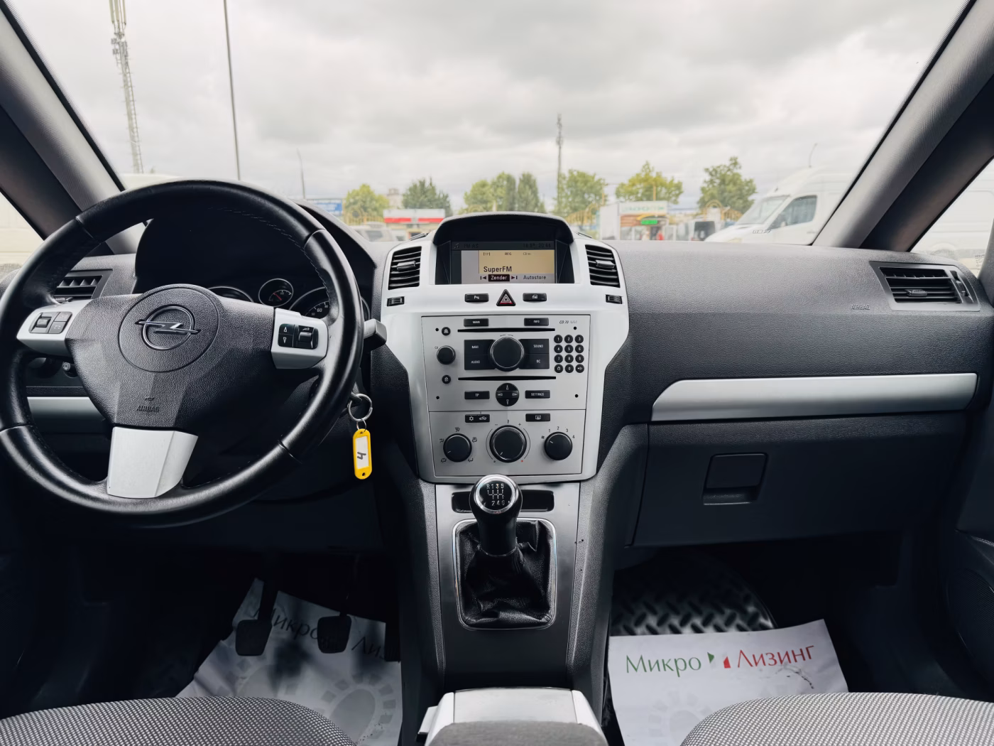 Opel Zafira фото 10