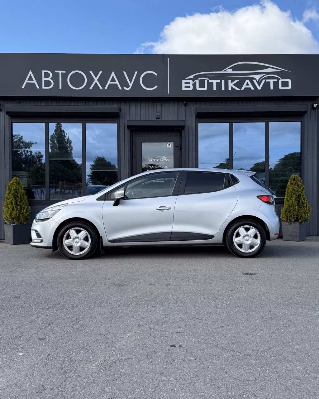 Renault Clio фото 4