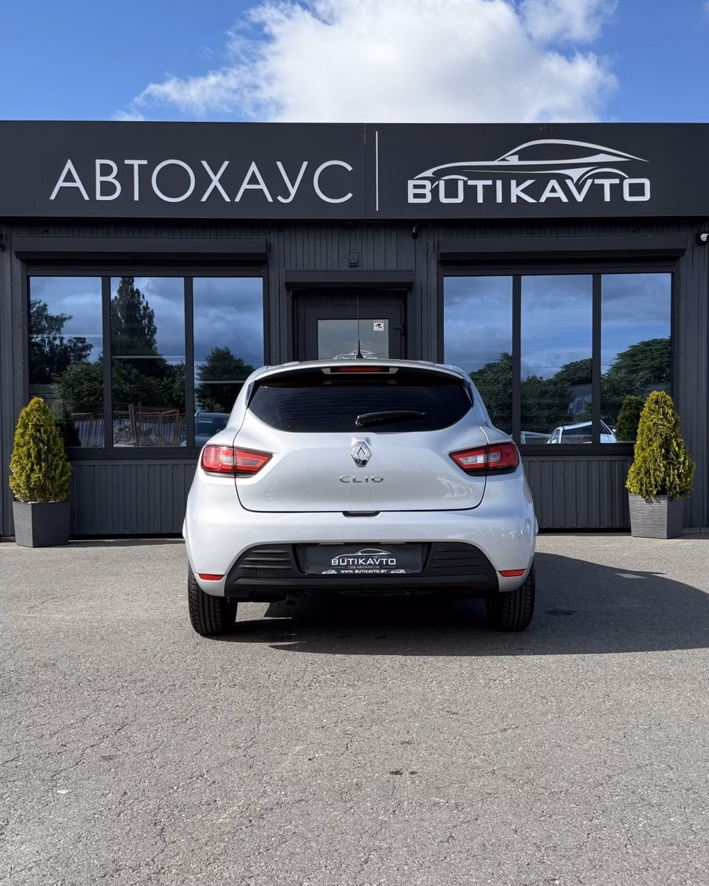 Renault Clio фото 6