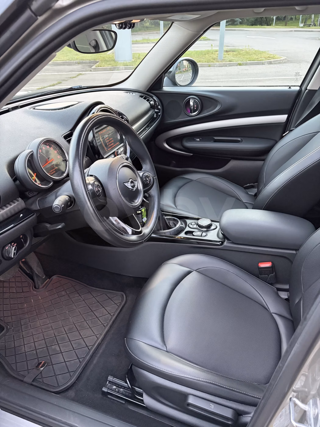 MINI Clubman фото 11