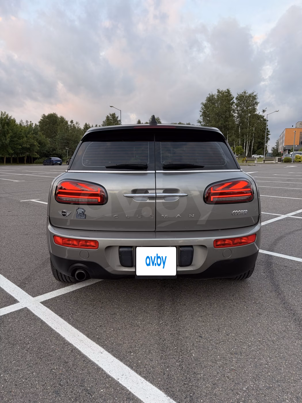 MINI Clubman фото 8