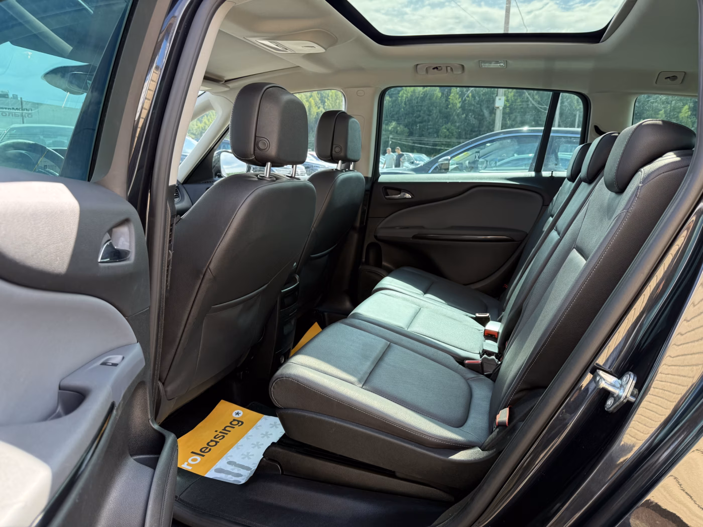 Opel Zafira фото 10