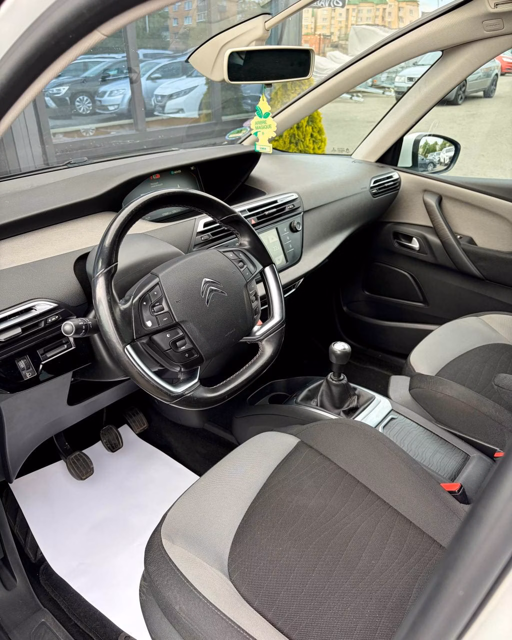 Citroen C4 Grand Picasso фото 10