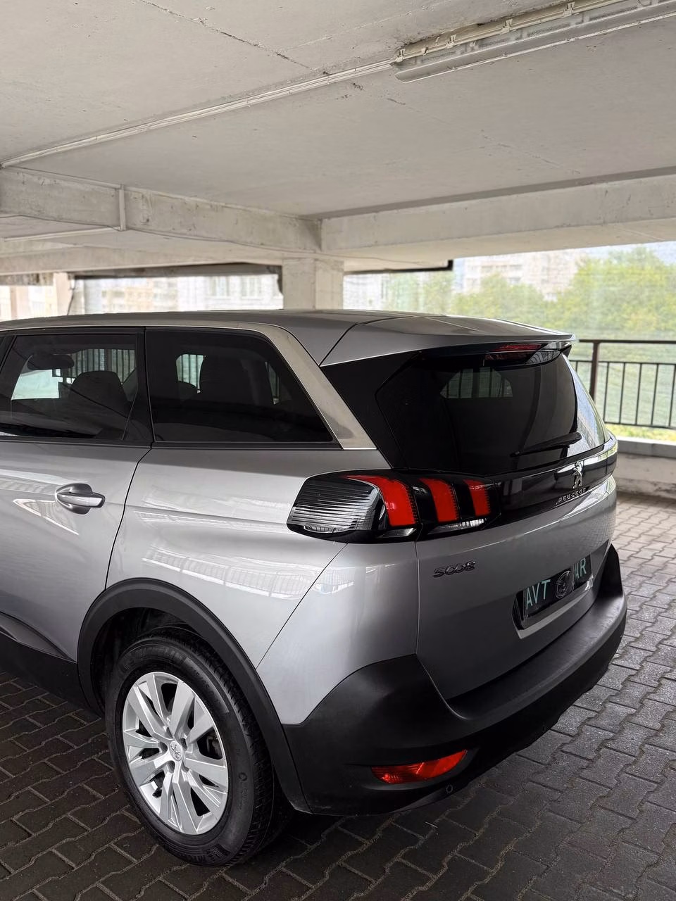 Peugeot 5008 фото 4