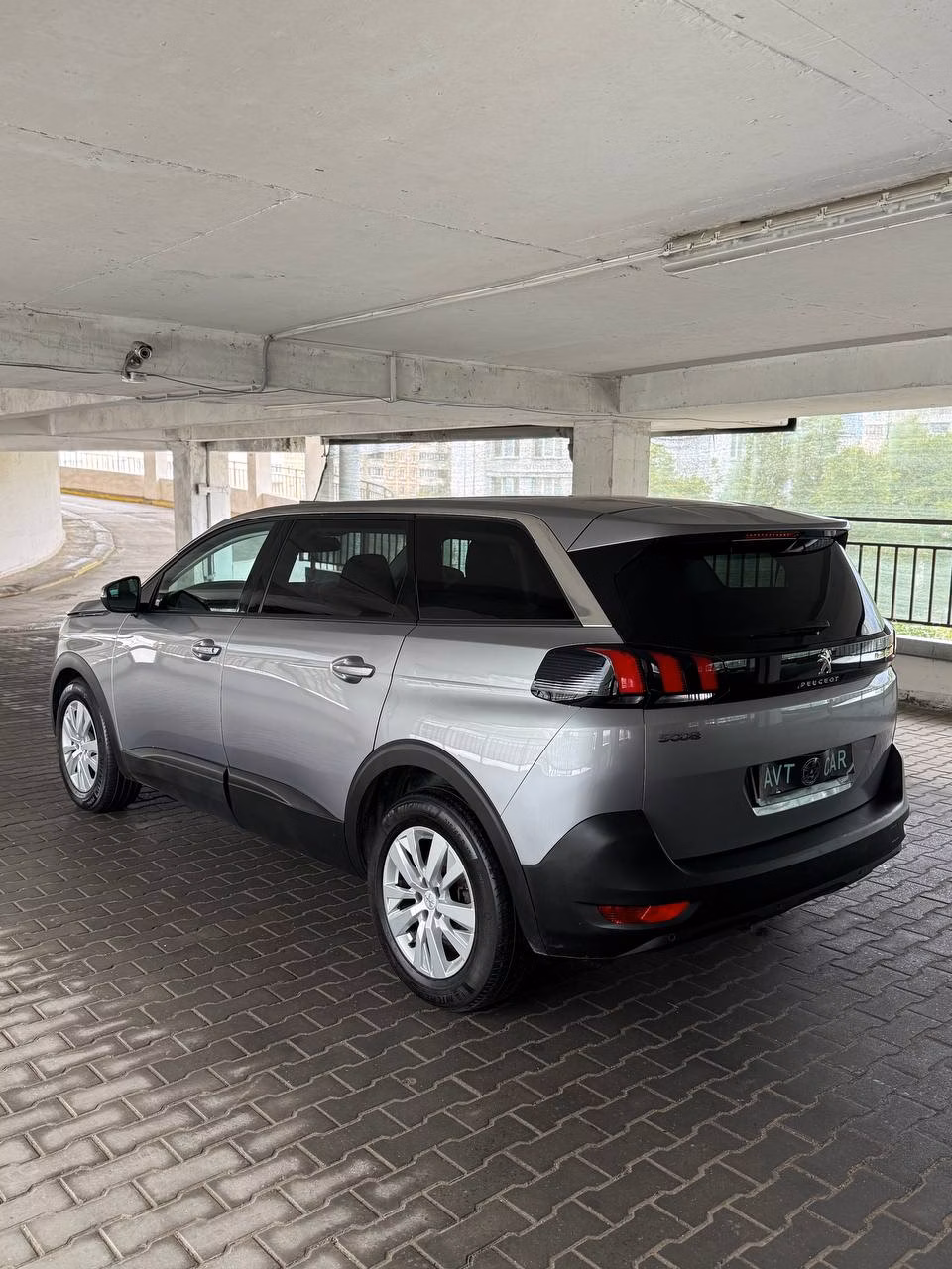Peugeot 5008 фото 5
