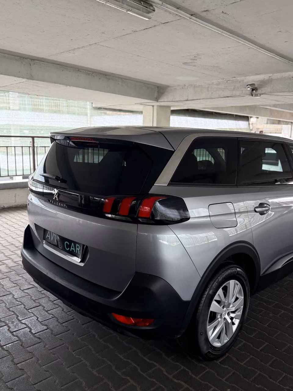 Peugeot 5008 фото 8
