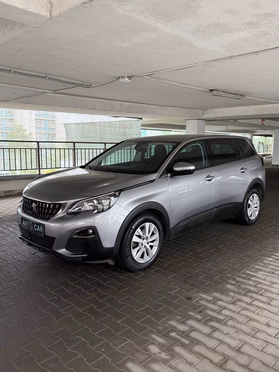 Peugeot 5008 фото 2