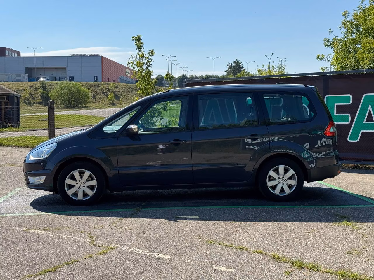 Ford Galaxy фото 4
