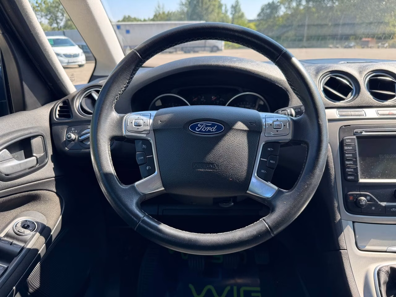 Ford Galaxy фото 18