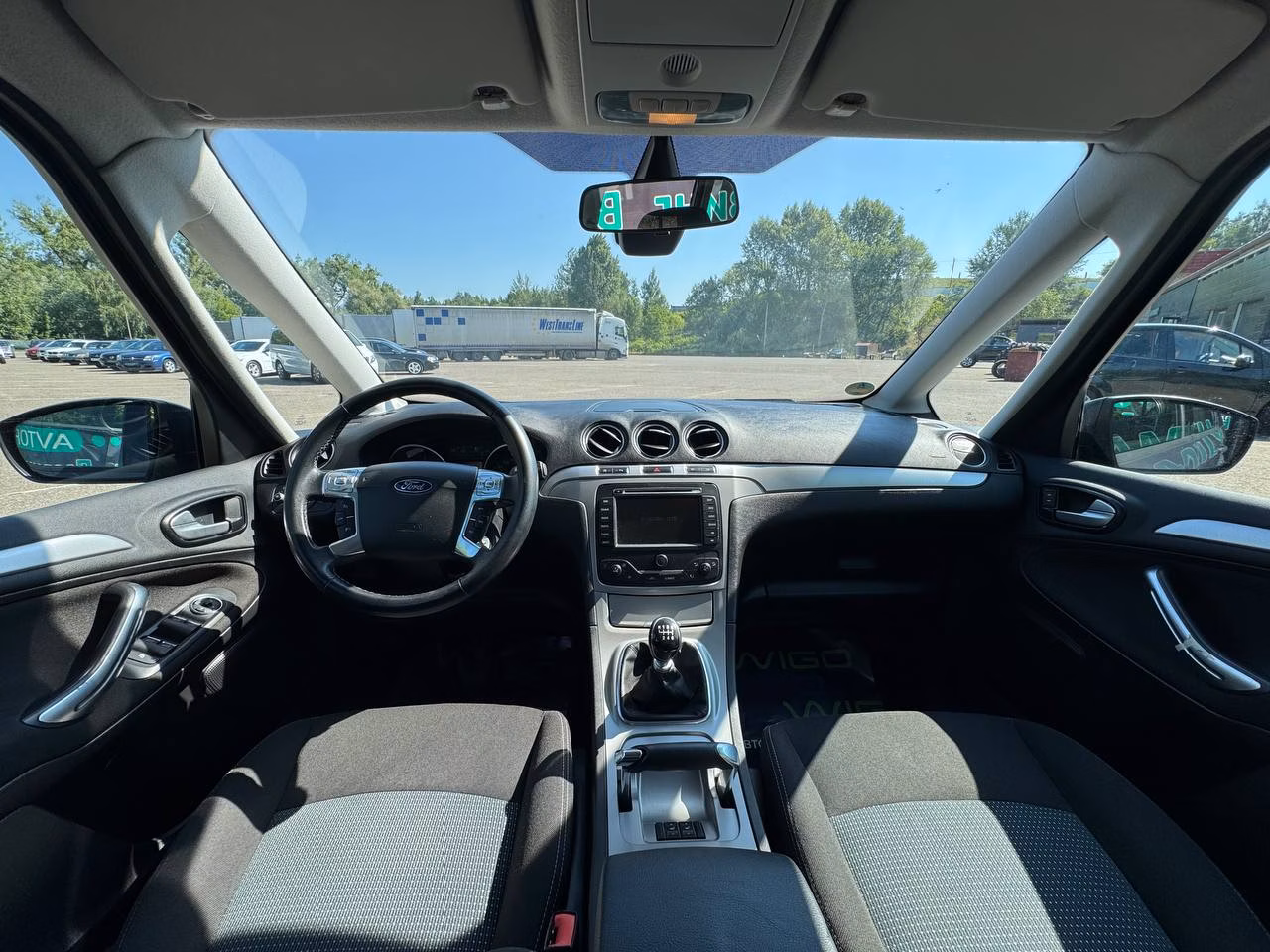 Ford Galaxy фото 16