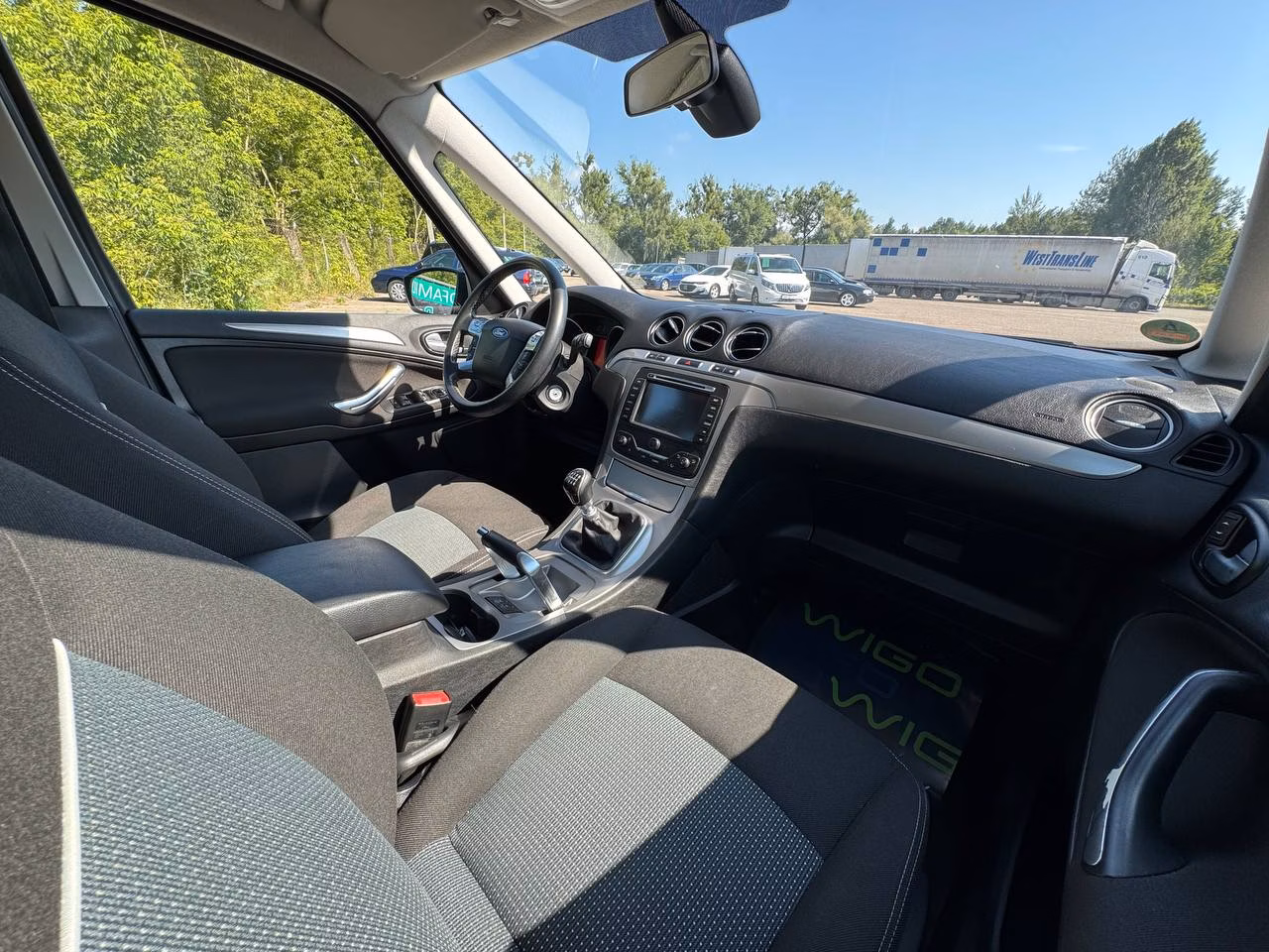 Ford Galaxy фото 15