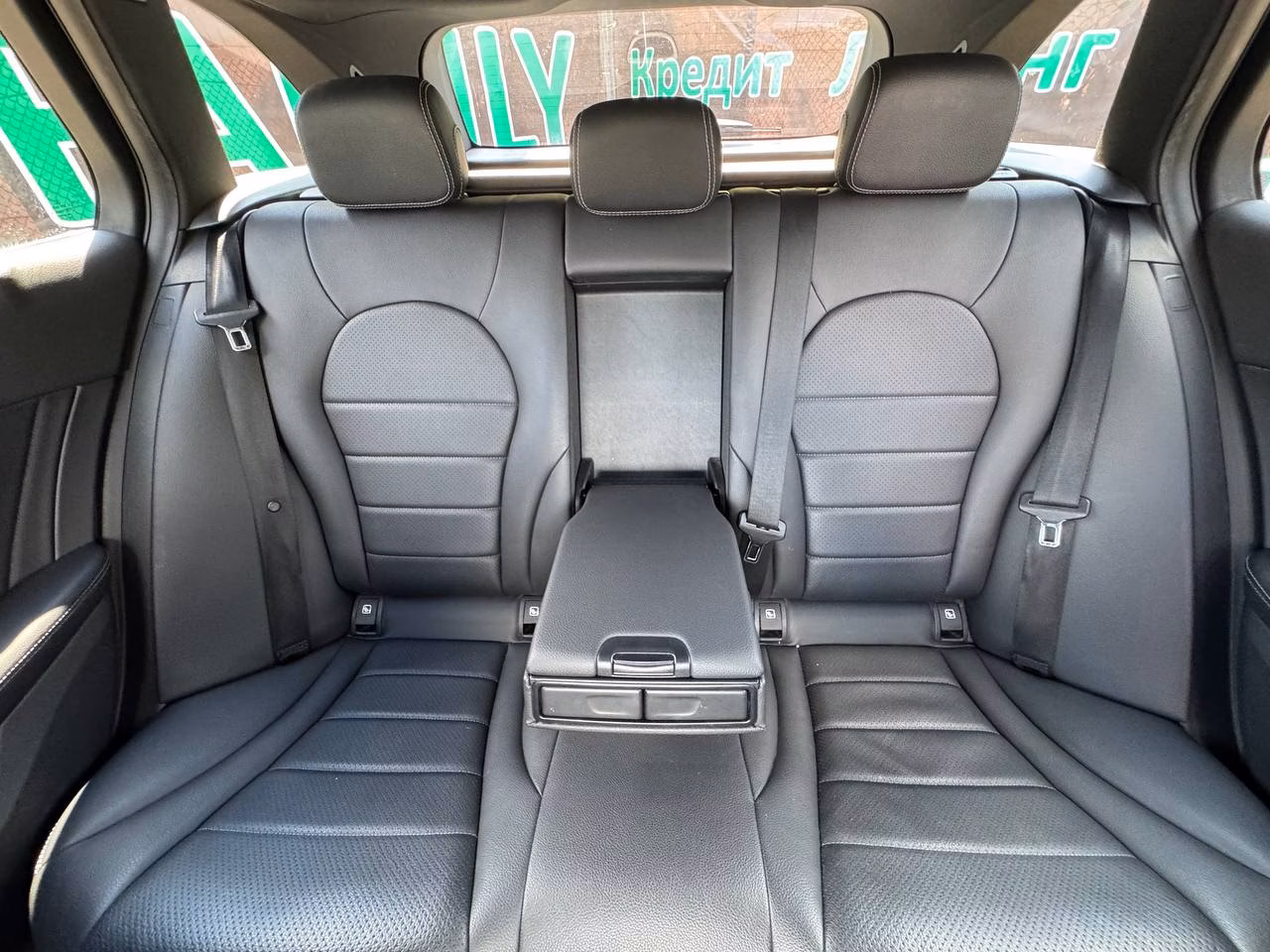 Mercedes-Benz C-Класс фото 15