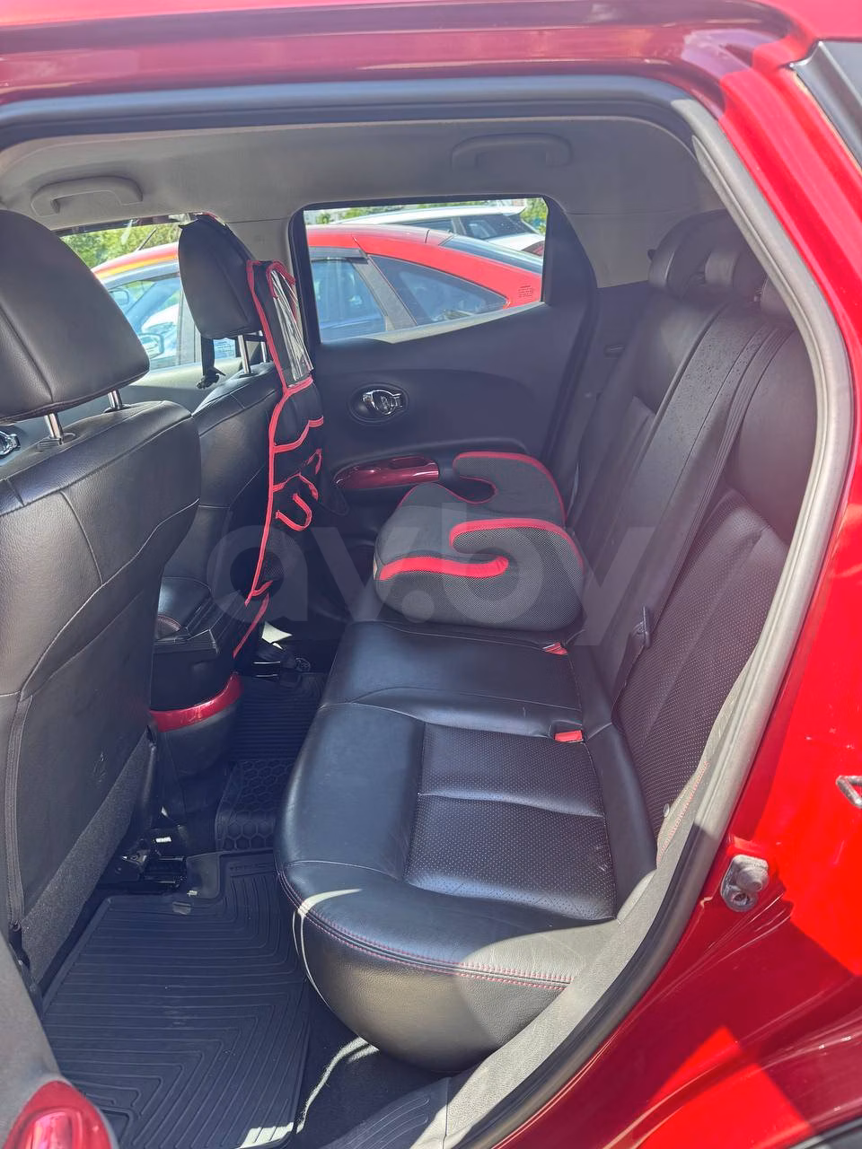 Nissan Juke фото 8