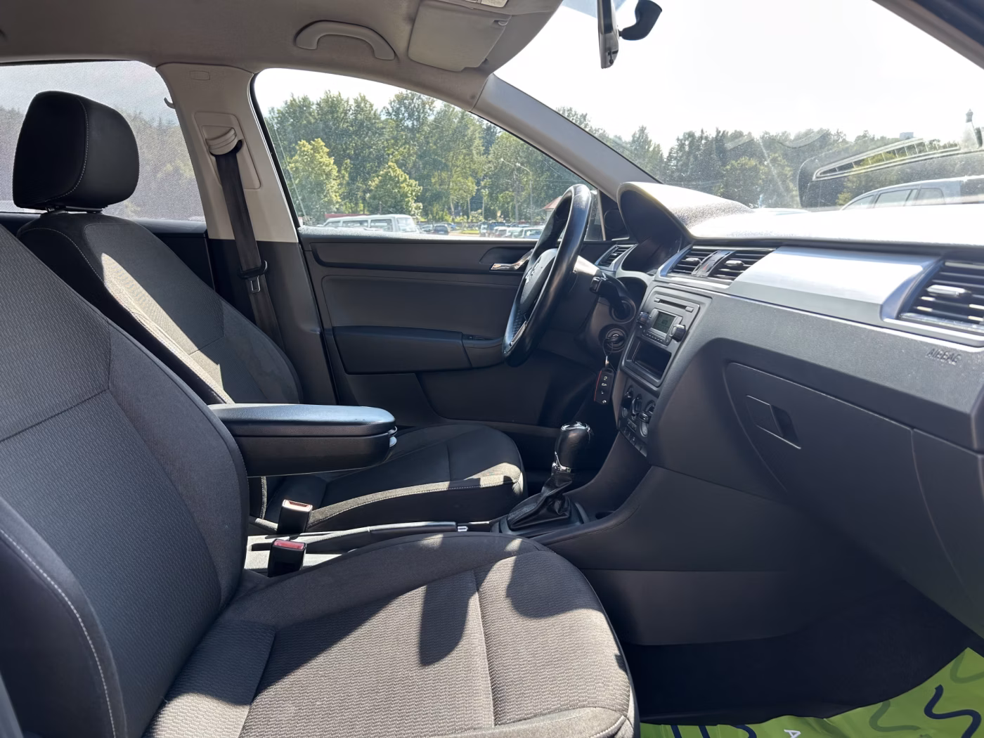 Skoda Rapid фото 13