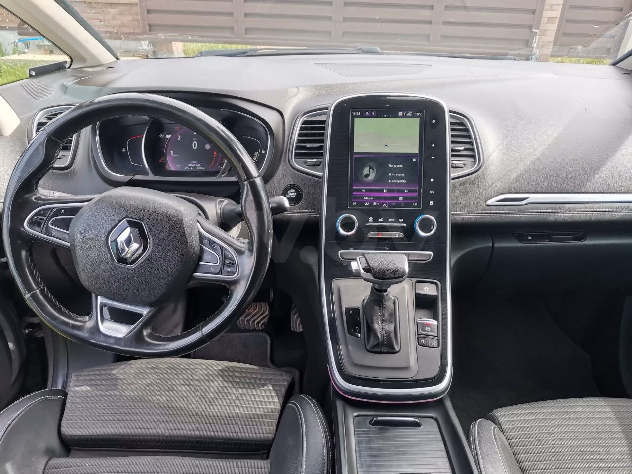 Renault Grand Scenic фото 6