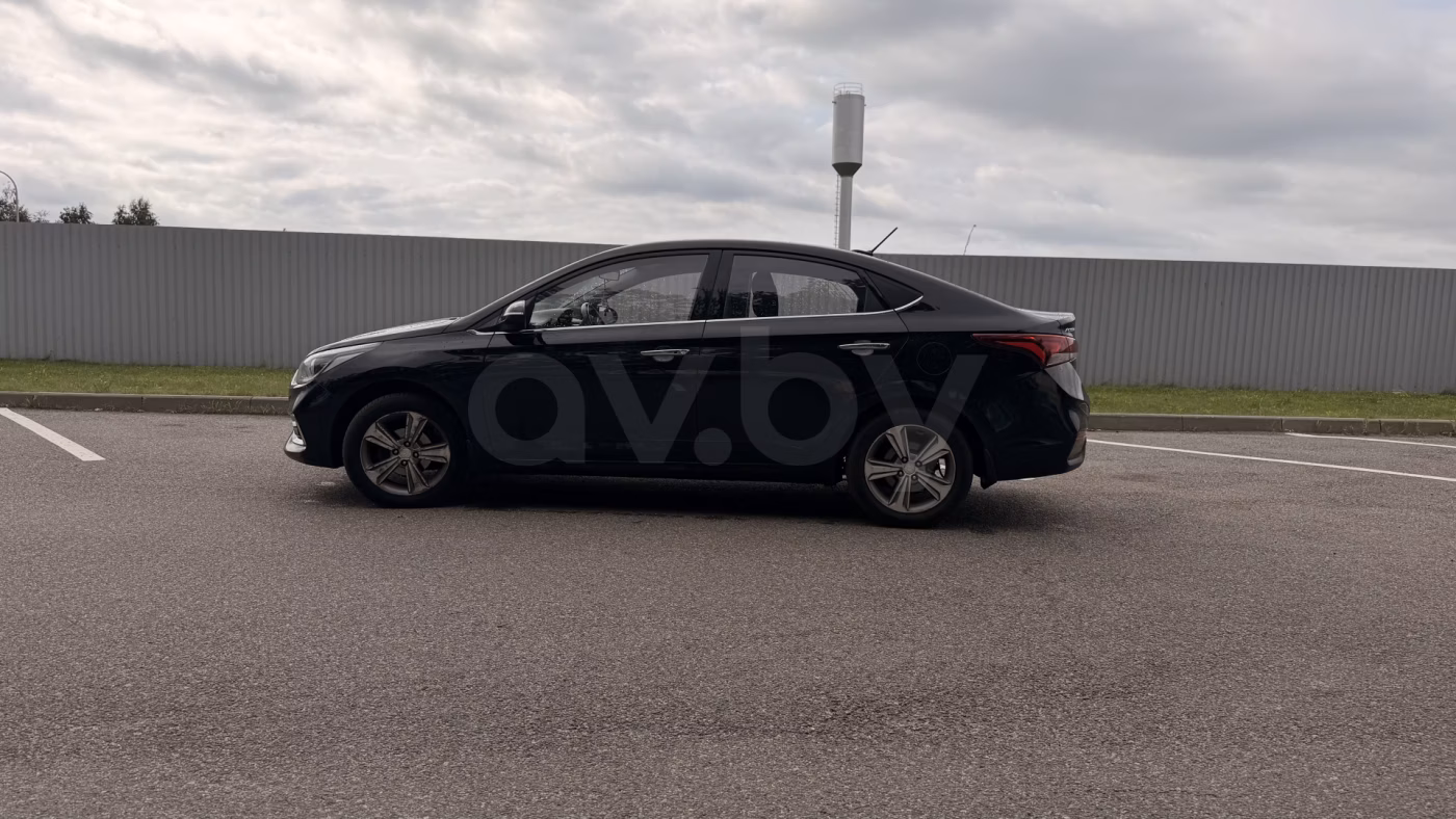 Hyundai Accent фото 4